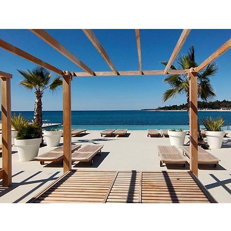 New!!! New Riva Luxury One - With Sunny Terrace & Big Garden Poreč Exterior foto